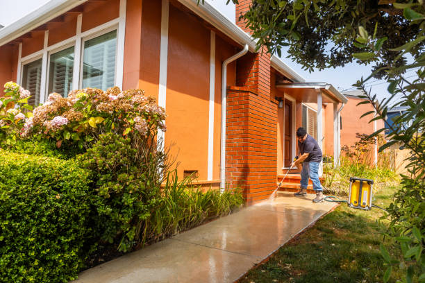 Why Choose Our Certified Pressure Washing Experts for Your Project Needs in Umatilla, FL?